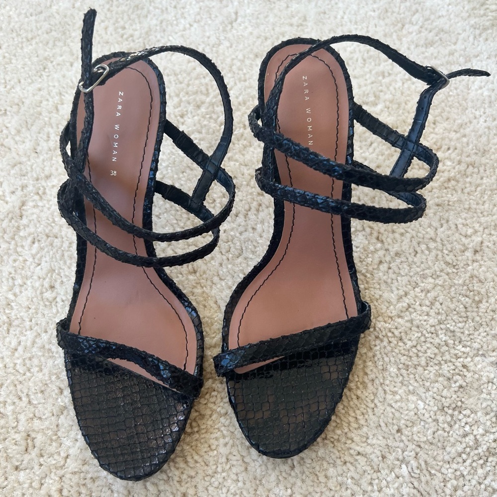 Zara Women Black Textured Strappy Sandal Heels